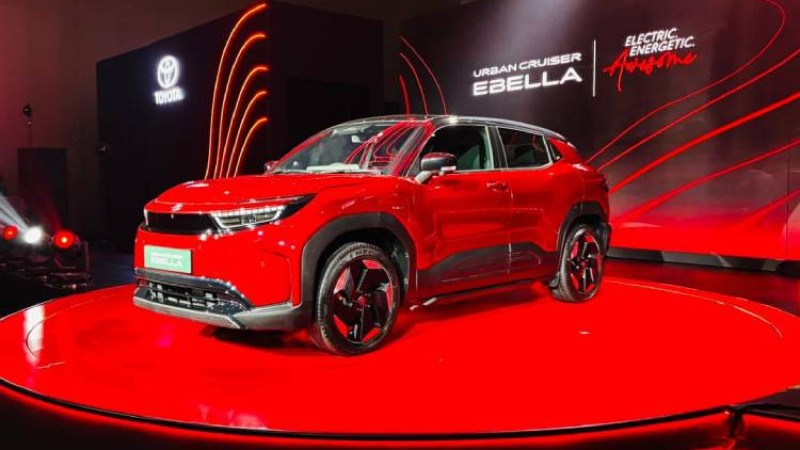 दुई ब्याट्री अप्सनमा आयो टोयोटा अर्बन क्रुजर इबेला