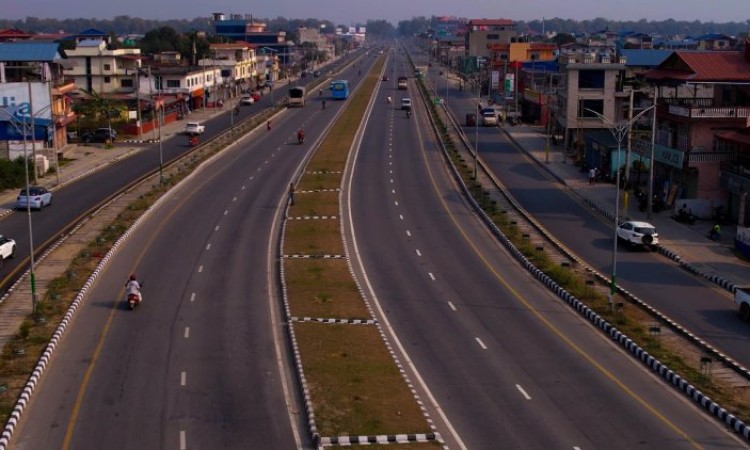 भरतपुरमा यातायात व्यवस्थापन गर्न आजदेखि यी १४ नियम लागू_img