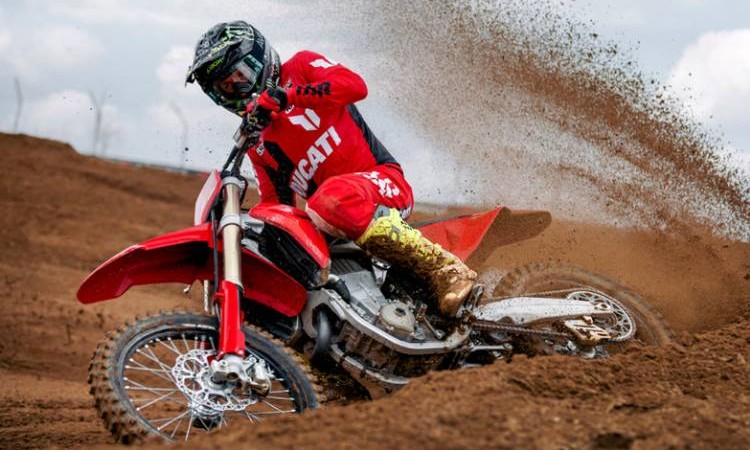 आयो डुकाटीको नयाँ डर्ट मोटरसाइकल, तौल स्प्लेण्डरकोभन्दा कम_img