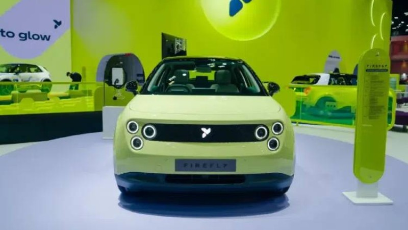 ३७ लाखमा आयो राइट ह्याण्ड ड्राइभ ‘फायरफ्लाइ’