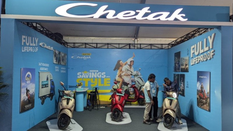 पोखरामा सार्वजनिक भयो बजाज ‘चेतक ३५०१’