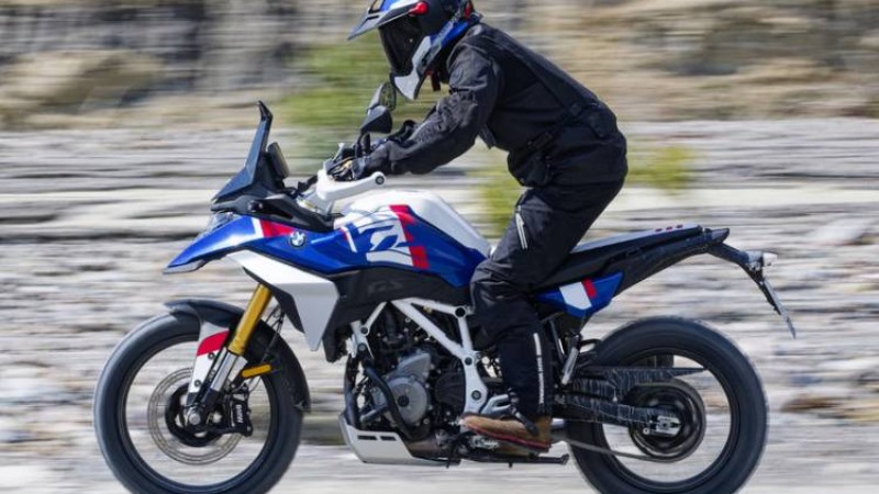 बीएमडब्लू एफ ४५० जीएस सार्वजनिक, मूल्य साढे ७ लाख माथि