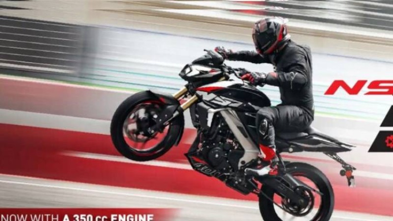 ३५० सीसीमा आयो पल्सर एनएस ४००