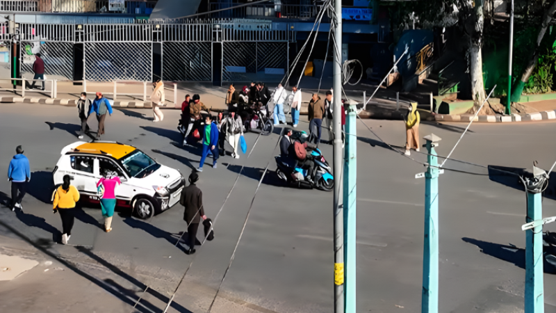 पैदल यात्रीलाई पनि ट्राफिकले जरिवाना गर्न पाउने, कति तिर्नुपर्छ ?