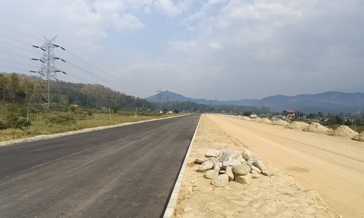 फास्ट ट्रयाक निर्माणले गति लिँदै : कालोपत्र सुरू, १६ पुल सम्पन्न_img