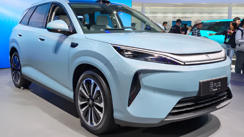 नयाँ डिजाइन, ठूलाे साइज र रेन्ज बढेर आयो थर्ड जेन ‘एटो थ्री’