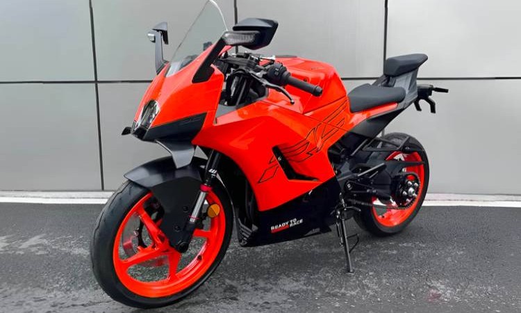 ट्वीन सिलिण्डर इन्जिनमा आउँदै केटीएम आरसी ३९०_img