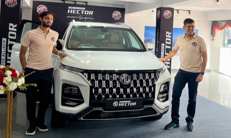 जीओ अटोमोबाइल्सले ६७ लाखमा बिक्री थाल्यो एमजी हेक्टर_img