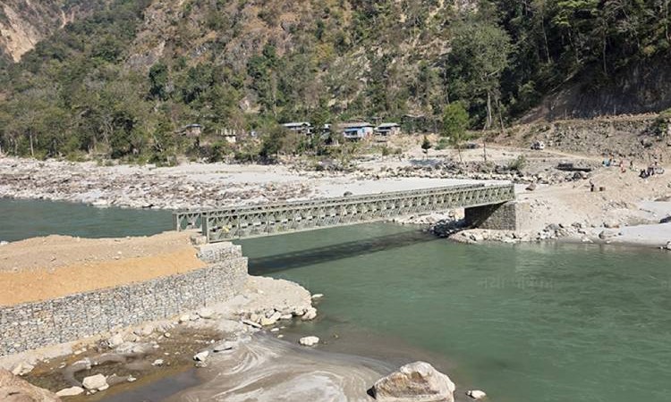 सुनकोशीका दुई बेलिब्रिज झिकियो, तराईसँगको सिधा सम्पर्क टुट्यो_img