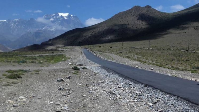 जोमसोम-कागबेनी सडक स्तरोन्नति सुरू