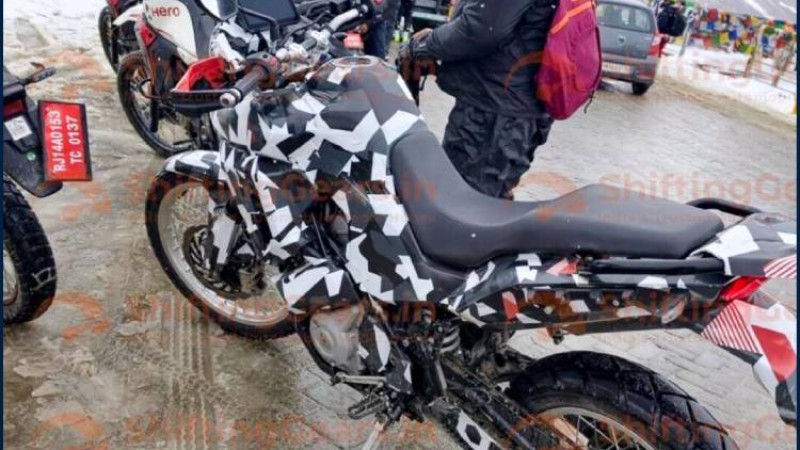 हिरो एक्सपल्स ४२१ को उच्च हिमाली क्षेत्रमा परीक्षण हुँदै