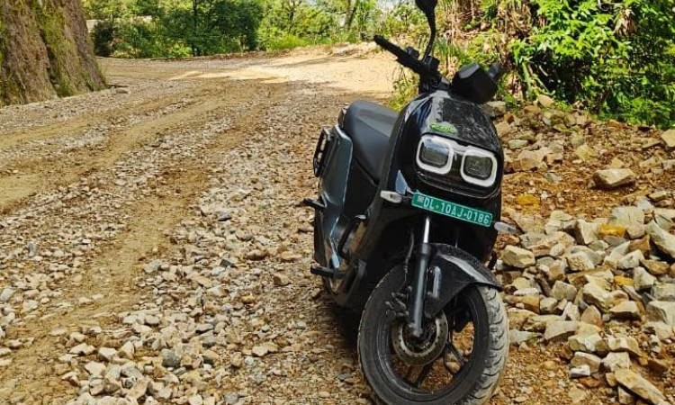 नेपाल आयो प्रिमियम इलेक्ट्रीक स्कुटर ‘रिभर इन्डी, मूल्य पौने ४ लाख_img