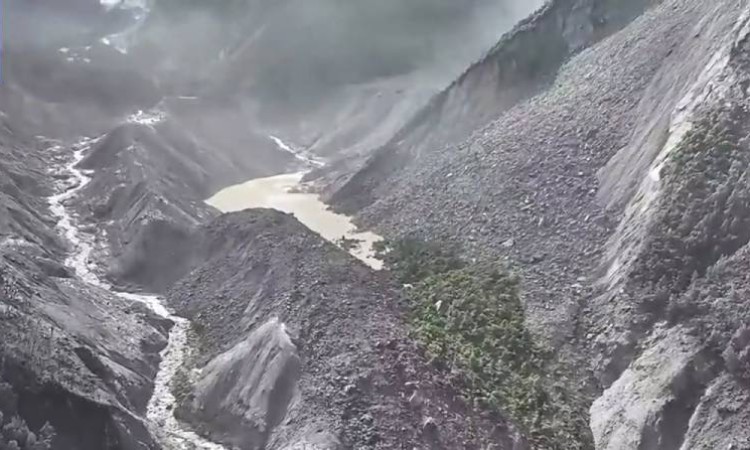 चीनले भन्यो-‘ठूलो ताल बनेको छ, फुट्ने जोखिम छ’_img