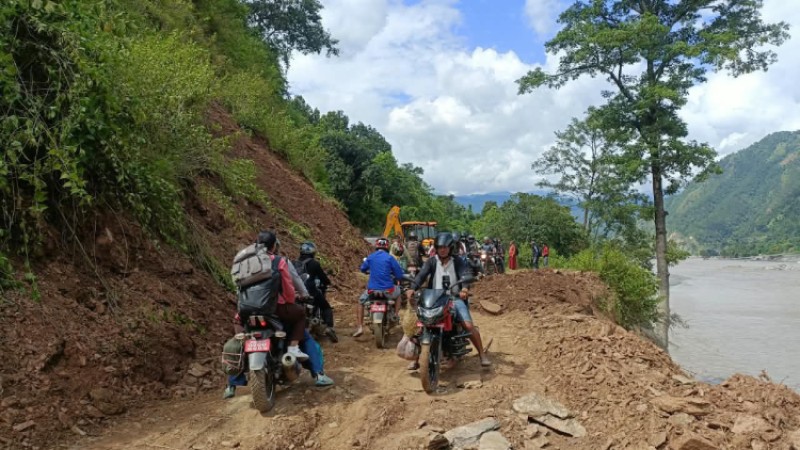 नुवाकोटको त्रिशुली पारीको भूभाग सडक संजालमा जोडियो