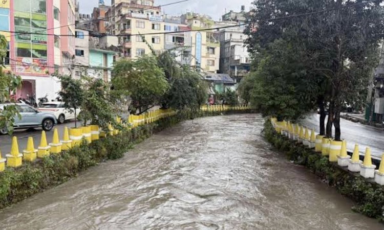 काठमाडौं उपत्यकाका नदी किनारामा सवारी पार्किङ नगर्न अनुरोध_img