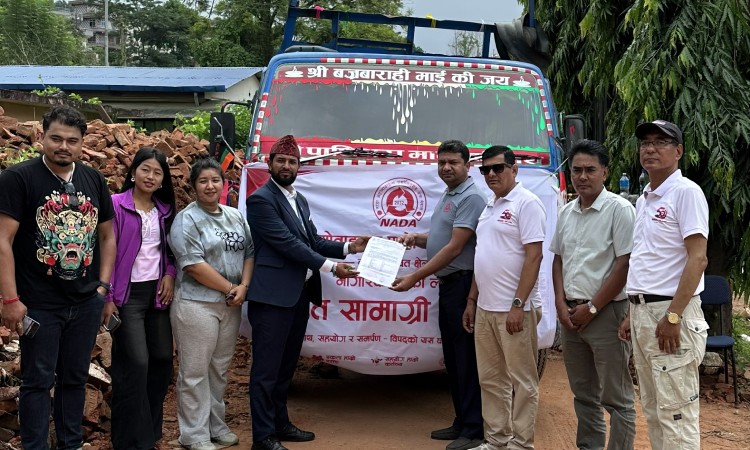 नाडाद्धारा बाढी पीडितलाई राहत सामग्री वितरण_img