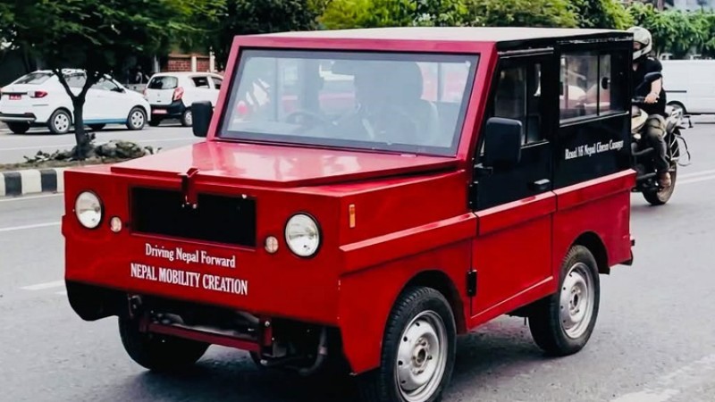 २३ वर्षीय नेपाली युवाले बनाए हाइब्रिड कार