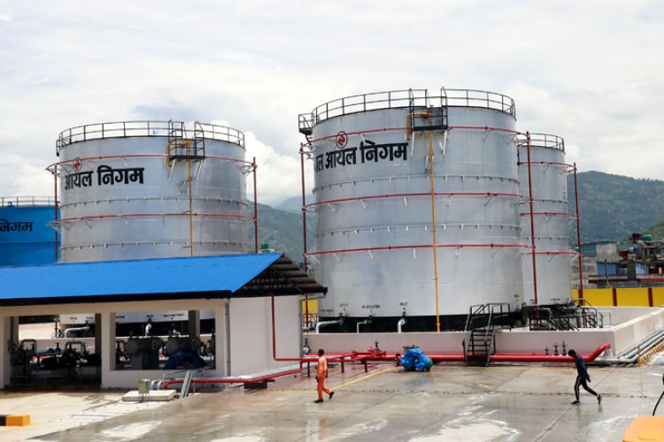 चितवनमा देशकै ठूलो इन्धन डिपो निर्माण सुरू_img