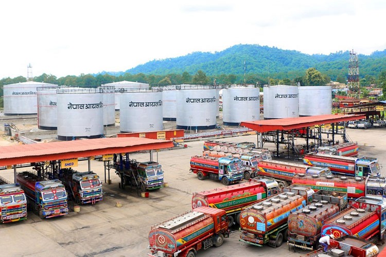 निगमले भन्यो-‘कच्चाभन्दा प्रशोधित तेल महँगो हुन्छ, भ्रममा नपरौं’_img