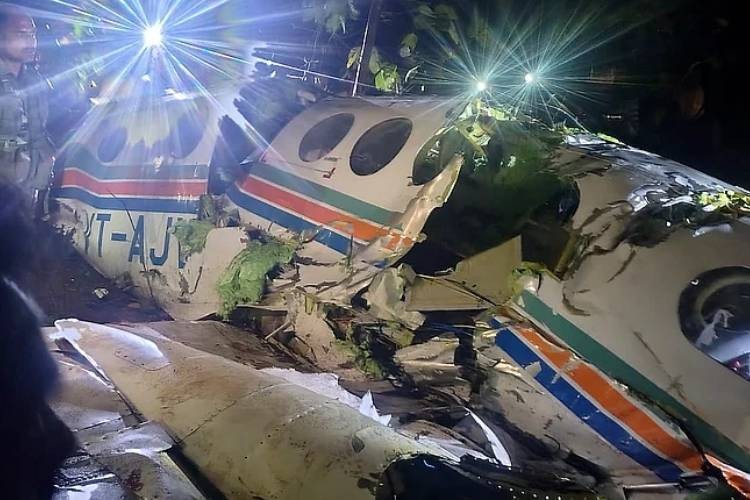 दिल्ली जाँदै गरेको विमान झारखण्डमा दुर्घटना_img