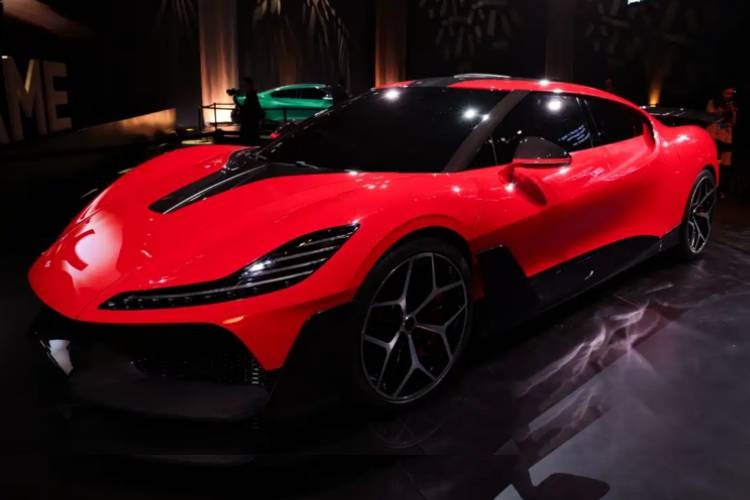 आयो १ सेकण्डभन्दा कममै १०० किमीको स्पीडमा गुड्ने इलेक्ट्रीक सुपर कार_img