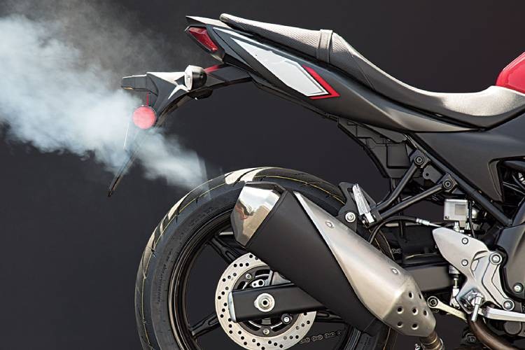 अब मोटरसाइकल र स्कुटरको पनि प्रदूषण चेक गर्नुपर्ने, नगरे कति लाग्छ जरिवाना ?_img