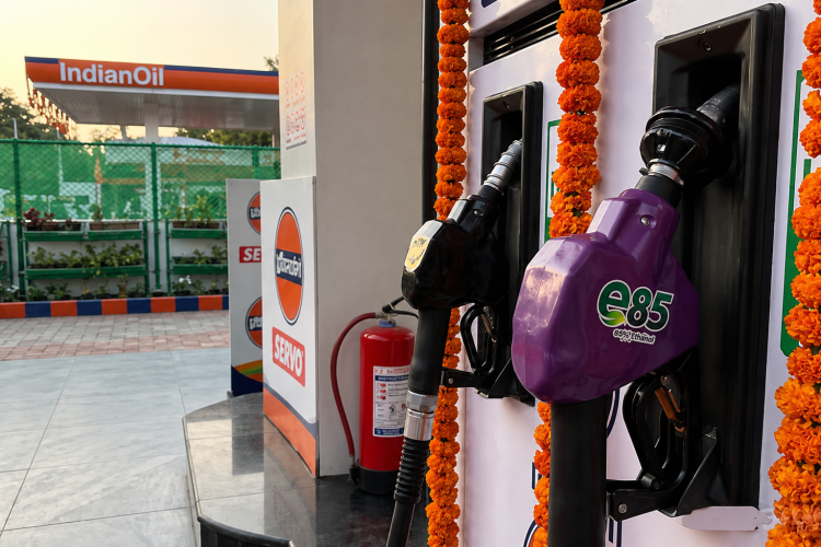 भारतमा ८५% इथानोल मिसाएको पेट्रोल बिक्री सुरू, मूल्य २१% सस्तो_img