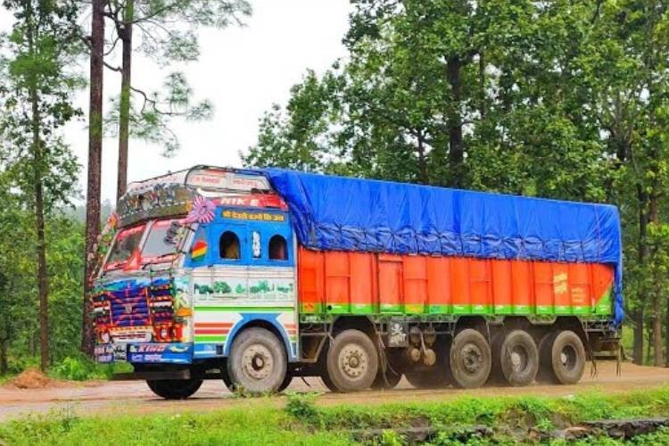ट्रकको रुट इजाजतमा दोहोरो व्यवस्था सर्वोच्चबाट बदर_img