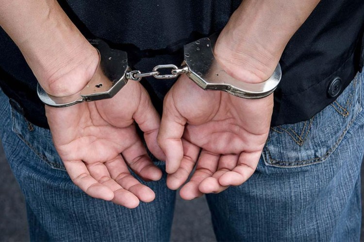 नक्कली सांसद बनेर ट्राफिकलाई दबाब दिने व्यक्ति पक्राउ_img