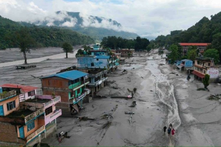 व्यक्तिगत रूपमा राहत लिएर जाँदा ट्राफिक जाम, समन्वय गर्न आग्रह_img
