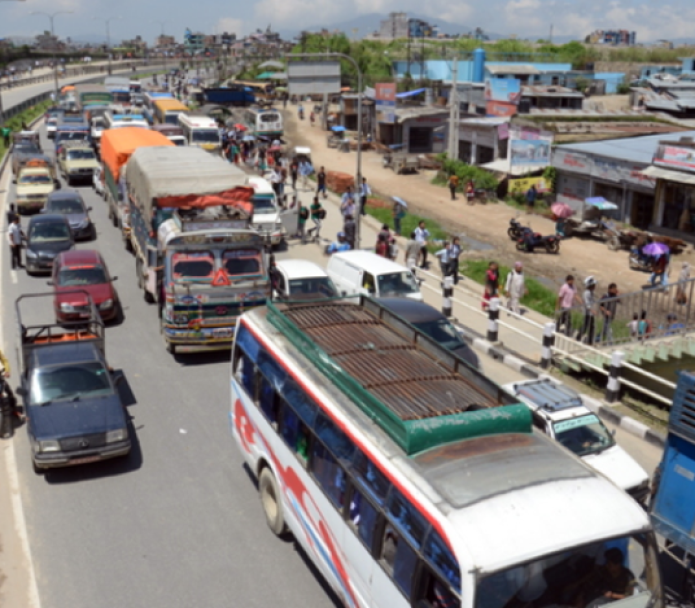 २२ प्रतिशतसम्म बढ्यो सार्वजनिक सवारीको भाडादर_img