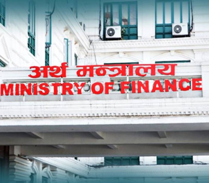 ईभीको कर बारे अर्थ मन्त्रालयले पार्यो स्पष्ट, अब यसरी लाग्छ नयाँ कर_img