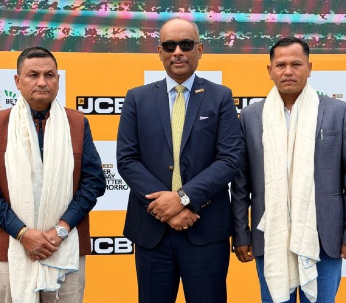 जेसीबी इन्डियाद्वारा भोटेकोशी बाढी उद्धारमा खटिएकालाई सम्मान_img