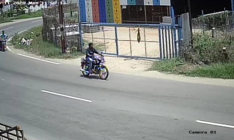 अनौठो मोटरसाइकल चोर !_img