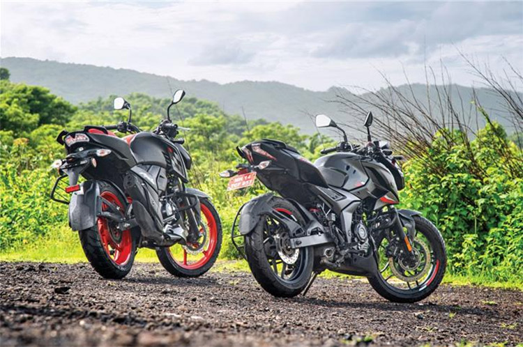 tvs apache rtr 160 4v special edition vs bajaj n160